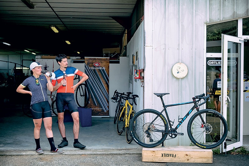 Les participants de ce Love Tour 2021 ont pu découvrir les productions des artisans et l’étendue de leur savoir-faire : vélo de voyage, de route, VTT, randonneuse ou même vélo cargo…