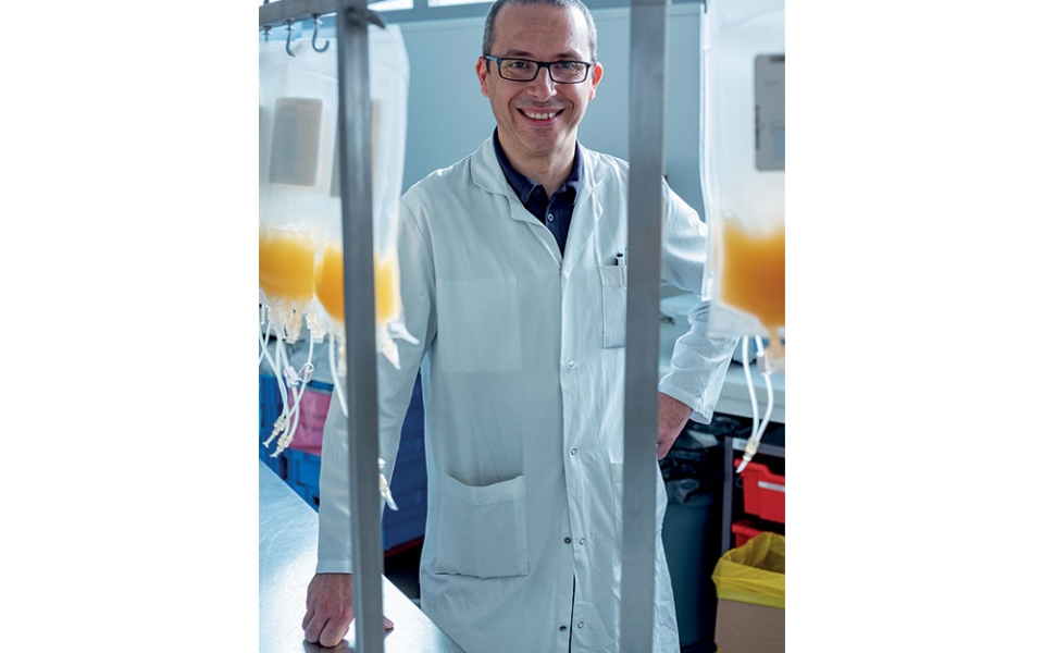 Sébastien, 46 ans, est responsable du service préparation depuis 2007. « Avec toute l’équipe, nous avons récemment repensé les horaires de travail pour mieux concilier vie privée et vie professionnelle. Nous avons réussi sans mettre en péril la sécurité de notre activité. »