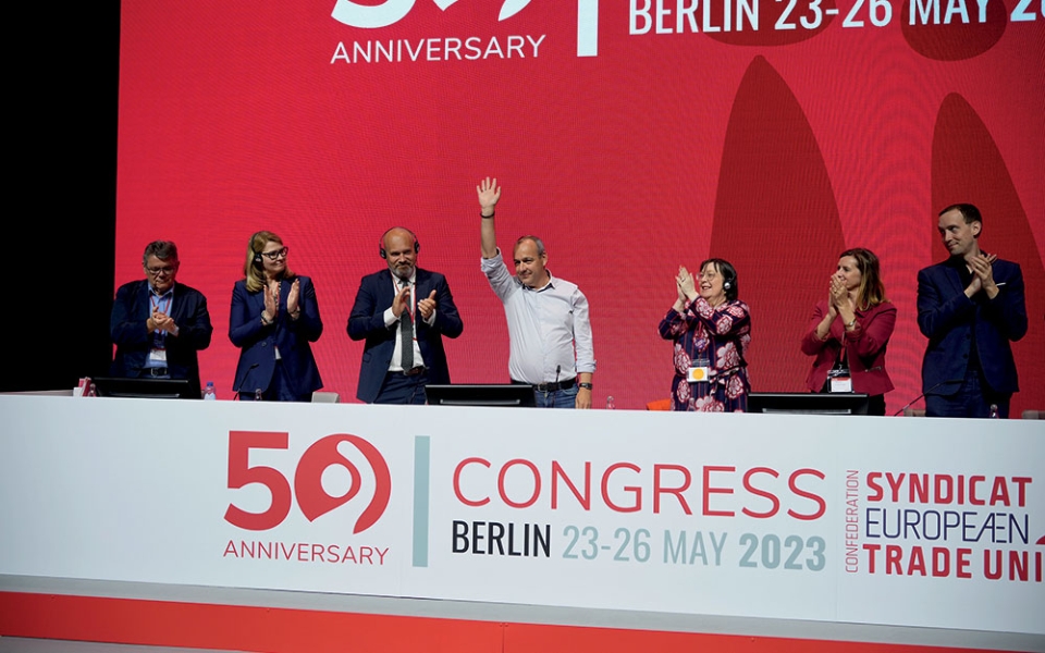 La tournée d’adieux est passée par Berlin en mai 2023 lors du congrès qui a vu Laurent quitter la présidence de la Confédération européenne des syndicats (CES) avec le sentiment du devoir accompli, après un mandat intense marqué notamment par la crise Covid et la guerre en Ukraine.
