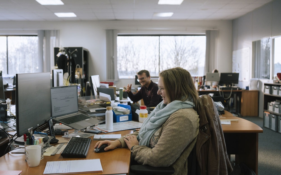 Une vingtaine de personnes travaillent également aux fonctions support, assurant l’accueil des visiteurs, la relation client, les ressources humaines, la comptabilité mais également le suivi des accréditations et des certifications dont bénéficie l’entreprise – une douzaine au total, dont la norme Atex (atmosphère explosive) et la certification MID (comptage énergétique).