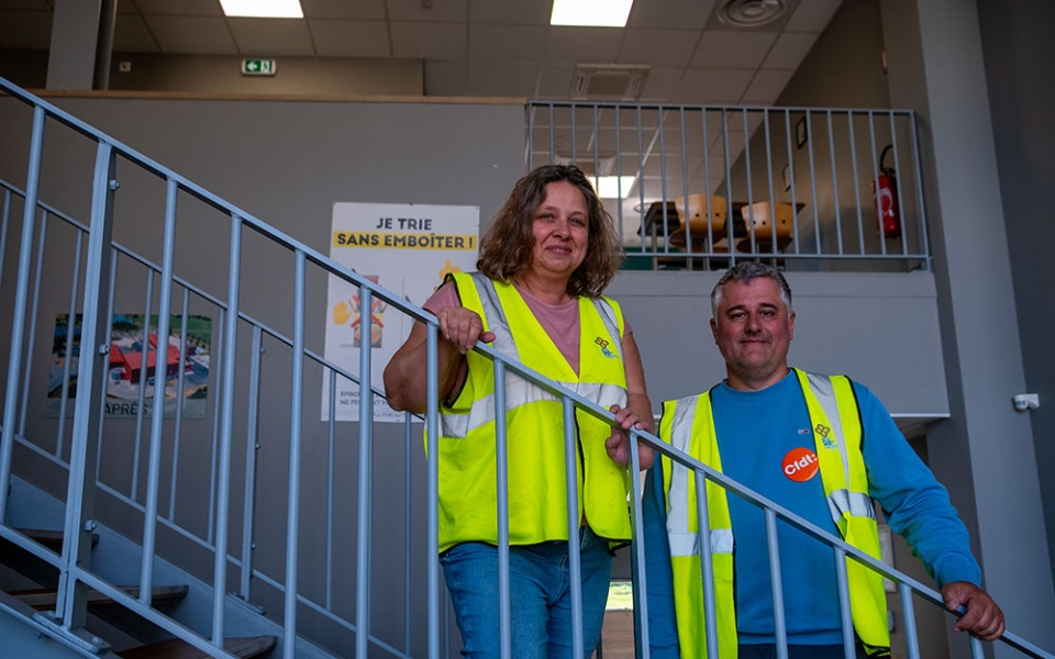 Nathalie Tillier-David, responsable du site, et Michael Cathalo, secrétaire général du Syndicat CFDT Interco du Tarn : « On défend un travail utile. »
