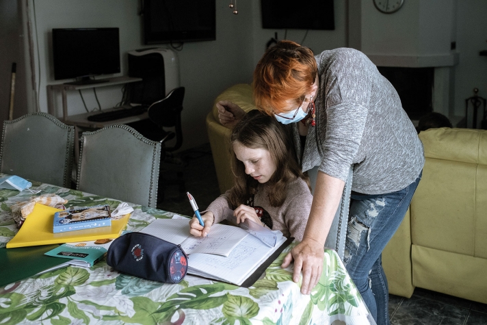 Le travail des TISF a beaucoup évolué ces dernières années. Elles ne sont plus uniquement affectées à des tâches domestiques mais interviennent dans le champ éducatif.