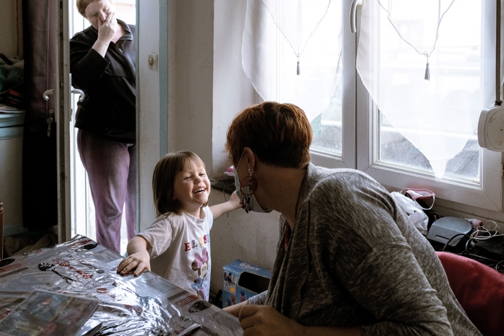 Le lien créé par Valérie au sein des familles est essentiel pour gagner la confiance des parents.