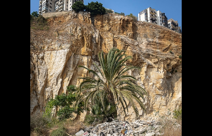 L’objectif est de combler d’anciennes carrières, comme celle-ci, pour la plupart illégales, que leurs exploitants peu scrupuleux n’ont pas réhabilitées. Elles défigurent le paysage et sont source de pollution de l’air.