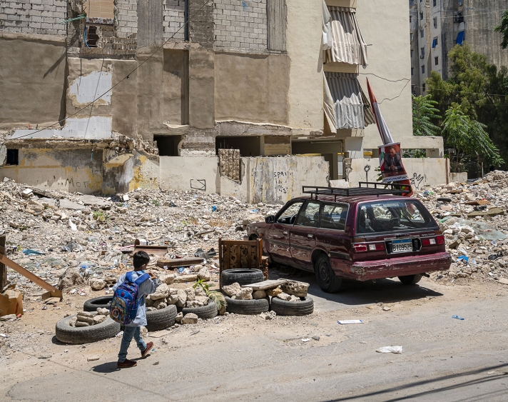 Les quartiers résidentiels autour du port sont encore en reconstruction. Après le 4 août, une immense quantité de déchets et de débris a dû être évacuée, dont des matériaux de construction (parpaings, pierre, isolation, etc.).