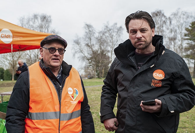Roger Deaubonne, proviseur à la retraite, et Stéphane Postel, responsable
du Syndicat des services de Picardie.