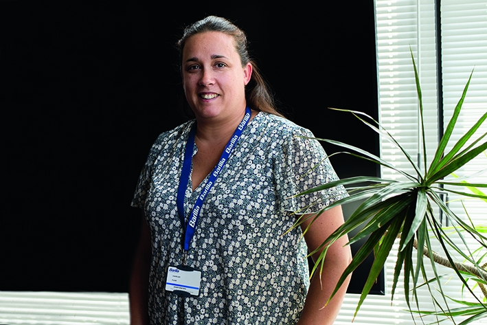 Flavie Chapelier est déléguée syndicale CFDT. Au total, la section compte 12 militants actifs qui s’organisent à tour de rôle pour visiter les lignes et aller à la rencontre des salariés postés.