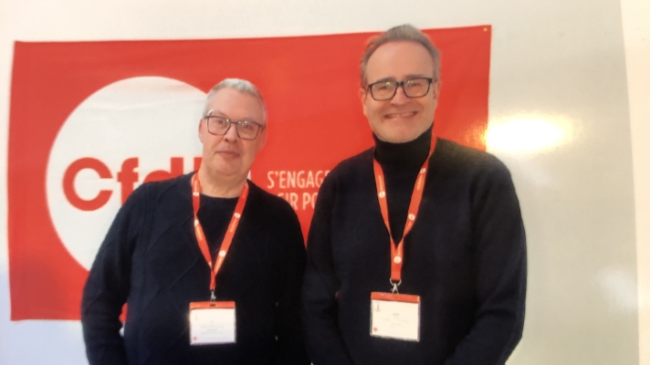 De gauche à droite : Éric Loose, responsable syndical du CSE de Furet du Nord à Lille, et Franck Brunet, délégué syndical central CFDT de Furet du Nord et directeur adjoint du magasin de Lille.
