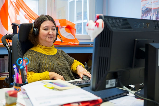 Nathalie Duler, référente nationale handicap CFDT au sein du groupe Enedis, milite pour que le handicap soit mieux compris et pris en compte dans la société.