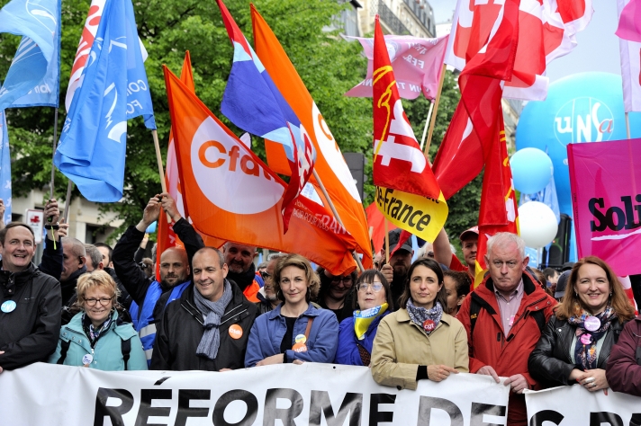 Le carré de tête parisien avant le départ de la treizième journée de mobilisation contre la réforme des retraites.