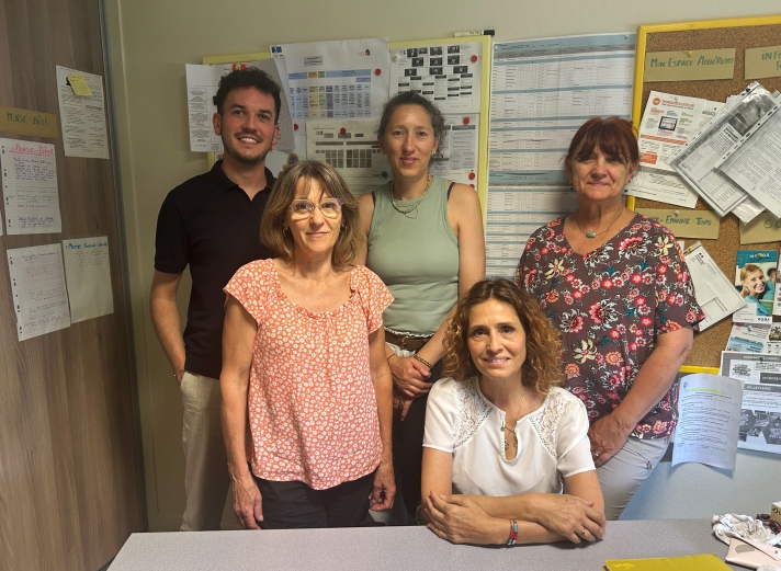 De gauche à droite : Vincent Étiève, Valérie Aumaréchal, Karine Cordelier, Valérie Pia et Hélène Thouvenin.