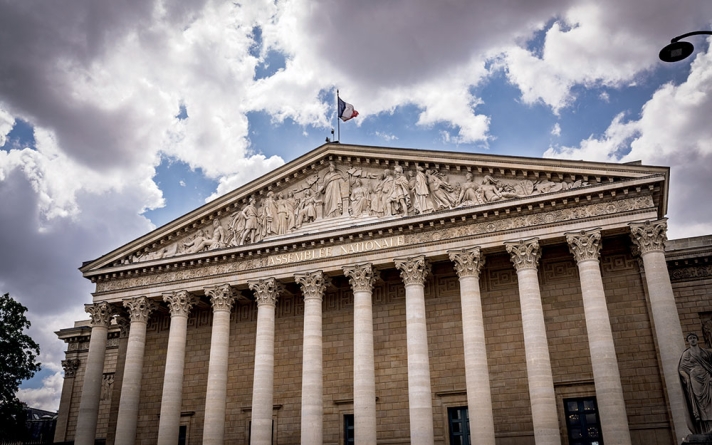 Façade de l'Assemblée nationale - Palais Bourbon, Paris, France.
