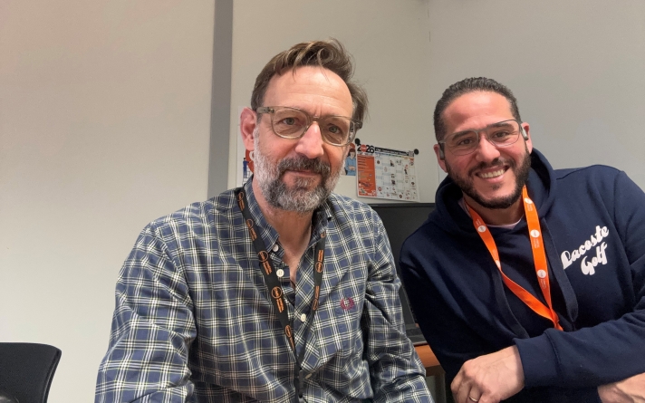 De gauche à droite : Stéphane Fabe, délégué syndical central CFDT, et Farid Mamoun, délégué syndical local du site SAE de Corbeil-Essonnes.