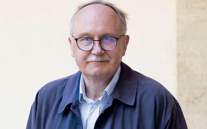 Sociologue et directeur de recherche au CNRS.