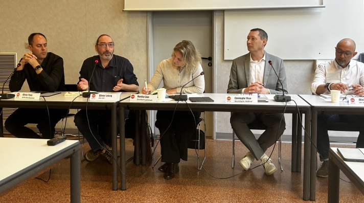 La conférence de presse de la CFDT a eu lieu à Paris le 4 mars dernier… De gauche à droite : Olivier Pinto, Olivier Lelong, Marylise Léon, Christophe Visse et Olivier Berducou.