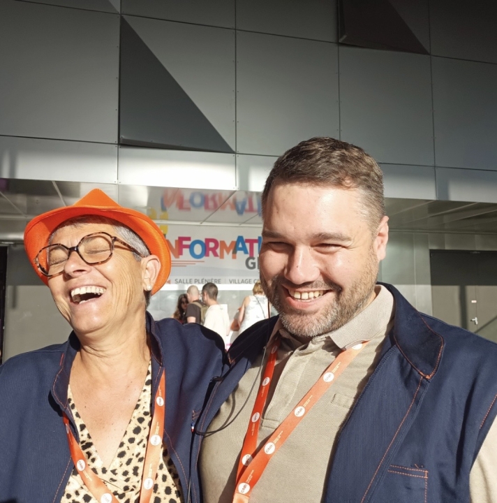 Géma et Johan, ou la garantie d’un accueil chaleureux durant toute la semaine que dure le 51e congrès confédéral de la CFDT à Bordeaux !