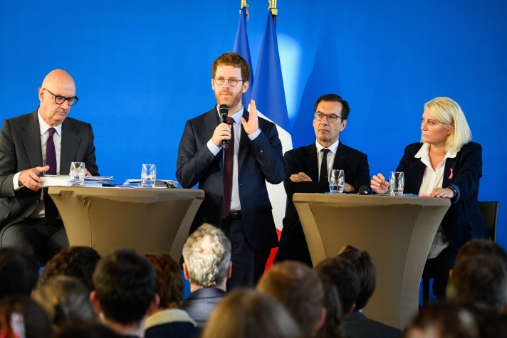 Les ministres de l’Économie, des Comptes publics, du Travail et de la Santé lors de la présentation, à Bercy, du budget 2027.