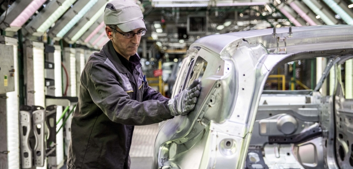 Après la fabrication des automobiles, les DS s'inquiètent de perdre aussi la R&D.