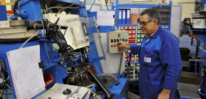 À tous les actifs persuadés qu’ils n’auront pas droit à une pension le moment venu, ou que le système des retraites est au bord de la faillite, la huitième édition du rapport annuel du COR montre que ledit système est robuste et bien pensé sur le temps long.