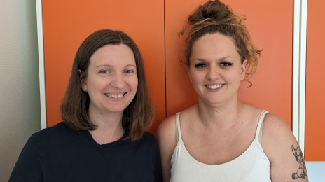 De gauche à droite : Clara Auzannet et Laura Letot.