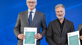 Le rapport de la mission Rocher relatif à la gouvernance des entreprises a été remis le 19 octobre à Bruno Le Maire, à Bercy, par Bris Rocher, PDG du groupe Rocher.