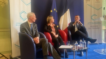 Après la présentation du rapport relatif aux premières Assises du travail, le 24 avril dernier, Jean-Dominique Senard, Sophie Thiéry et le ministre Olivier Dussopt ont répondu aux questions des journalistes.