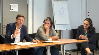 Olivier Guivarch, chef de file CFDT, Chantal Richard et Patricia Ferrand, secrétaires confédérales.