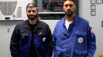 Vasco (à g.), secrétaire du CSE, et Suliman (à dr.), délégué syndical CFDT chez Duralex (Loiret, 2024).