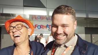 Géma et Johan nous garantissent un accueil chaleureux durant toute la semaine que dure le 51e congrès confédéral de la CFDT à Bordeaux !